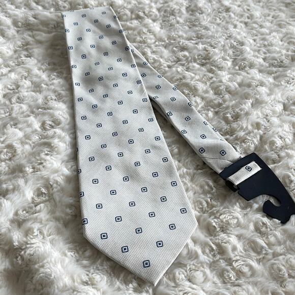 Pierre Cardin Paris Men’s Silk Tie Geometric Print Blue  White - Picture 4 of 8